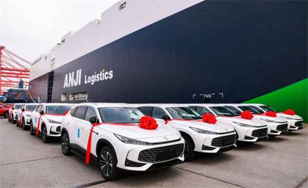 技术硬核 + 用户暖心，上汽2026逆势领跑迎开门红，新产品再提速