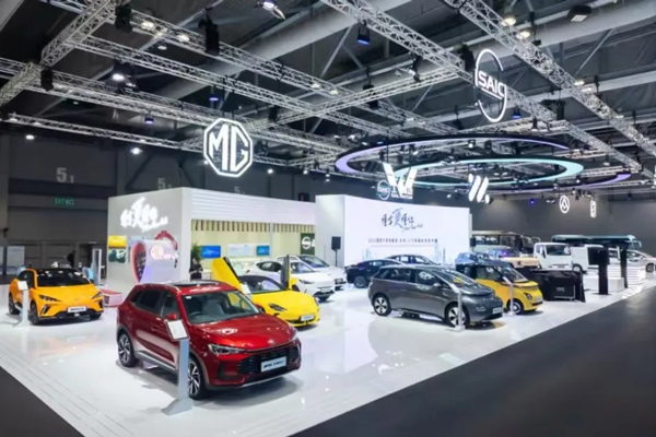 不破不立，硬核攻坚：上汽用“真抓实干”跑出行业新速度