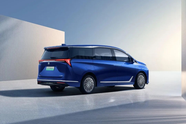 销量稳增，新品蓄力：上汽集团正驶上高质量发展快车道