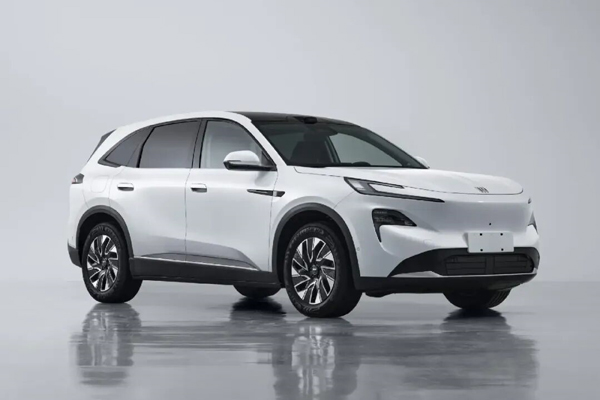 销量稳增，新品蓄力：上汽集团正驶上高质量发展快车道